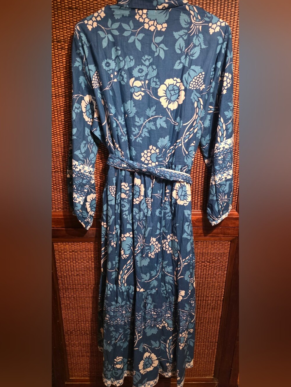 Farylina NWOT XL PTP 21 Blue And White Floral Pattern Maxi Dress - Picture 2 of 3